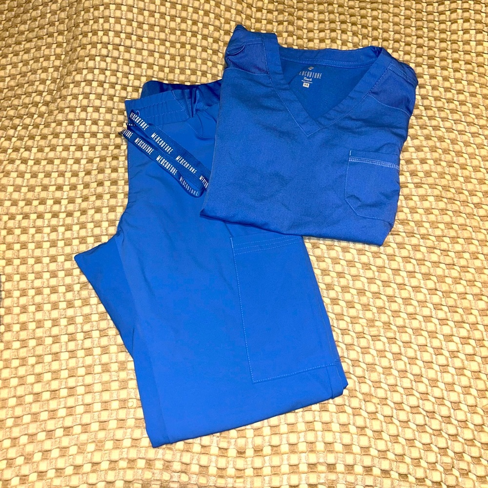 Blue Med couture scrubs XS